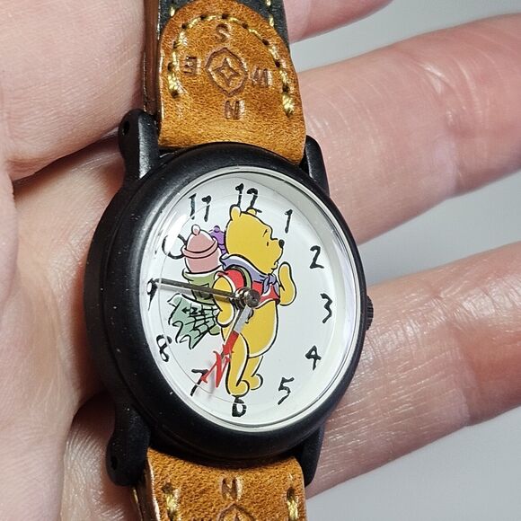 *Sale* Timex Disney Winnie the Pooh Unisex Watch Brown Leather Band main image 13